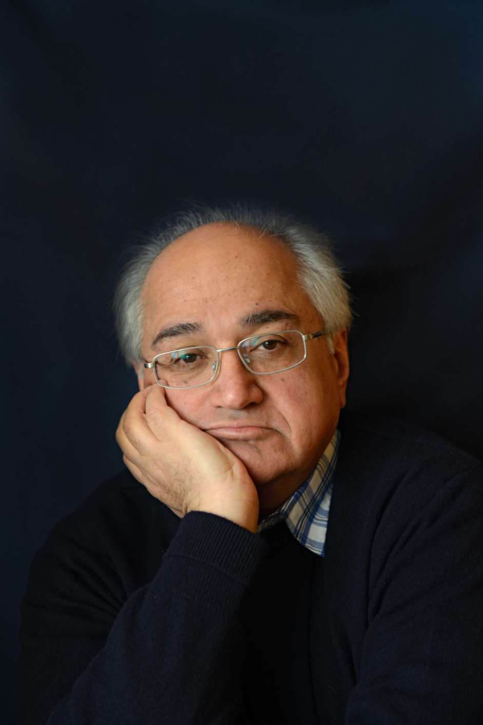 Babak Ahmadi - Writer